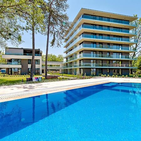 Clyde-Premium Lelle Waterfront Private Apartment Balatonlelle Zewnętrze zdjęcie